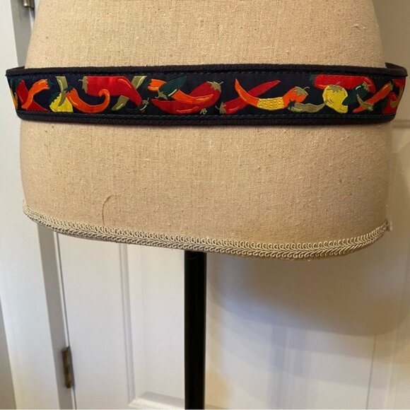 THE BELTED COW BELT BLUE CANVAS RED CHILI PEPPER BROWN LEATHER SIZE 34 USA - Picture 1 of 8